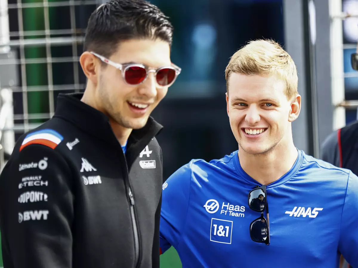 Esteban Ocon, Mick Schumacher Foto zur News: Nach Esteban Ocons Aus: Wer fährt 2025 bei Alpine?