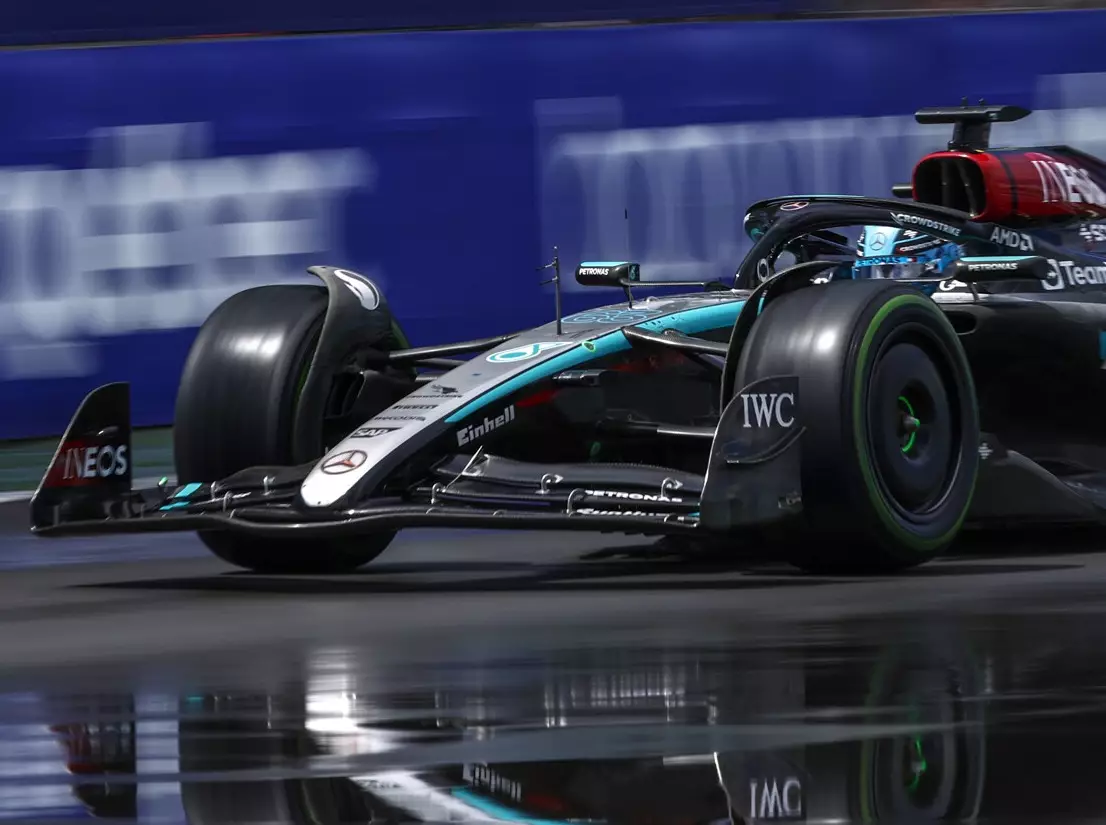 George Russell im Mercedes W15 beim Formel-1-Rennen in Kanada 2024 Foto zur News: Toto Wolff: Mercedes-Aufschwung liegt nicht nur am Frontflügel