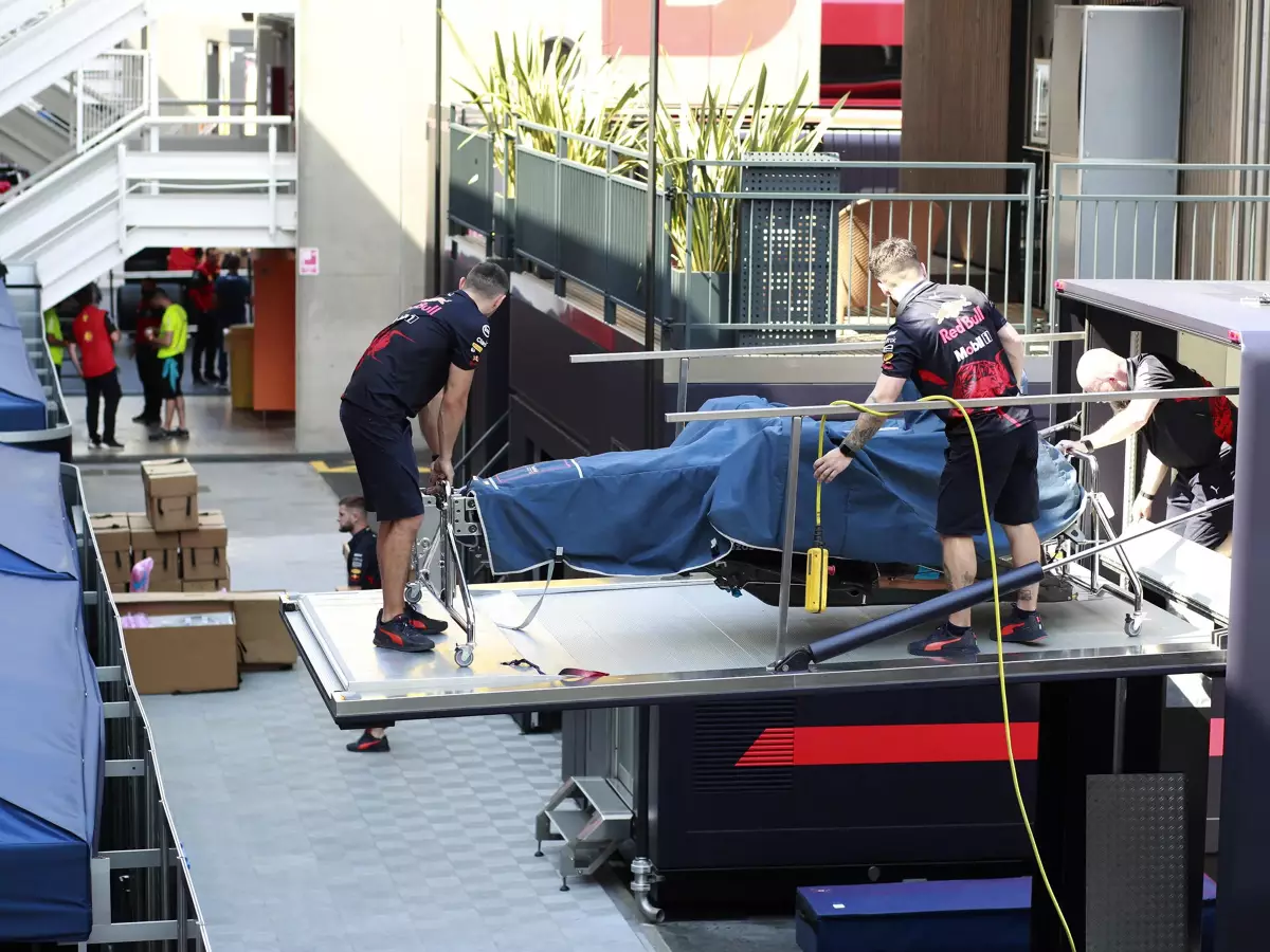 Foto zur News: So bewältigen Formel-1-Teams die Logistik-Probleme eines Tripleheaders