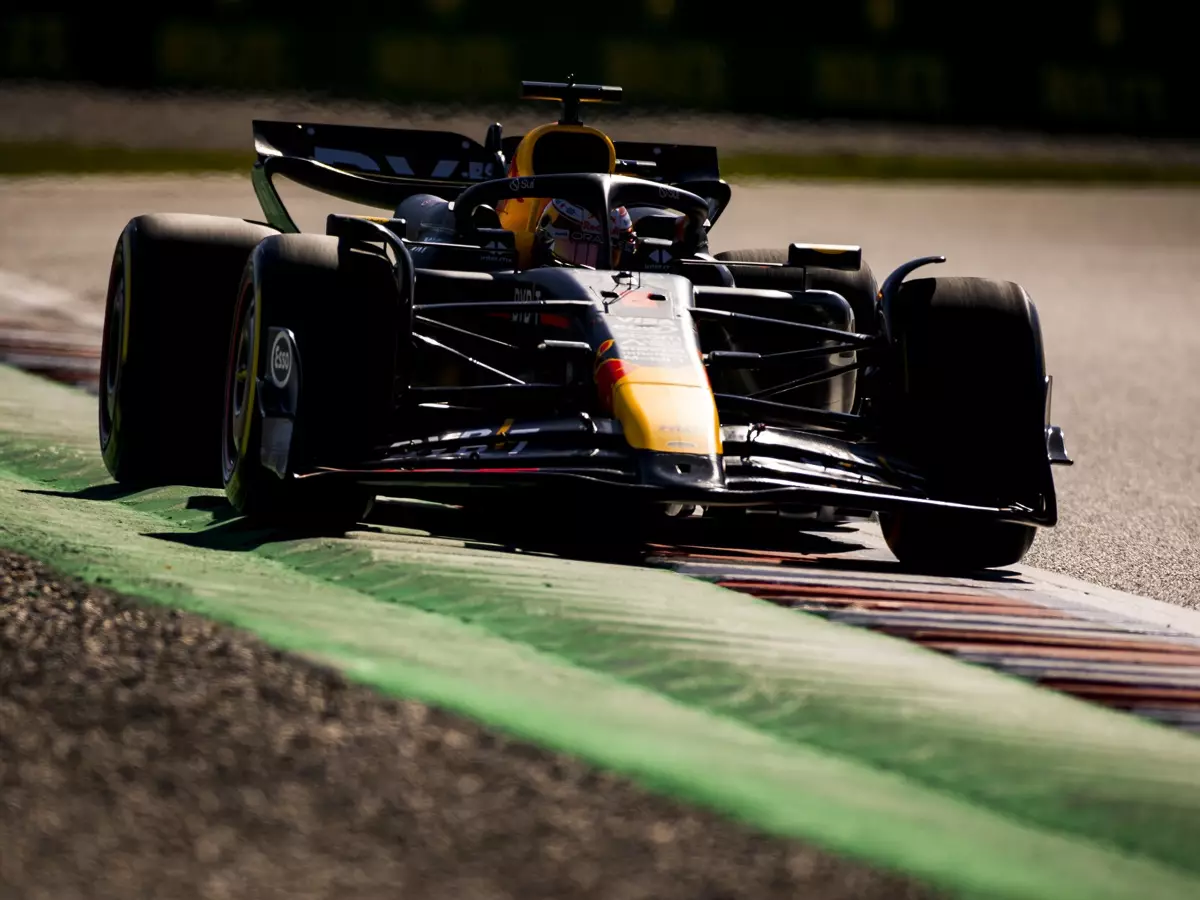 Max Verstappen Foto zur News: Verstappen erneut geschlagen: Ist das schon die Zeitenwende?