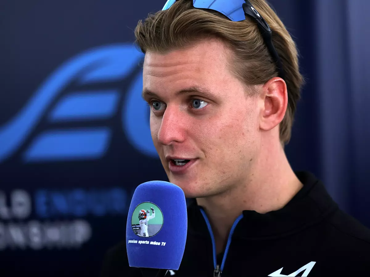 Mick Schumacher Foto zur News: Mick Schumacher vor Alpine-Test: Hat er mit Sainz einen Gegner mehr?