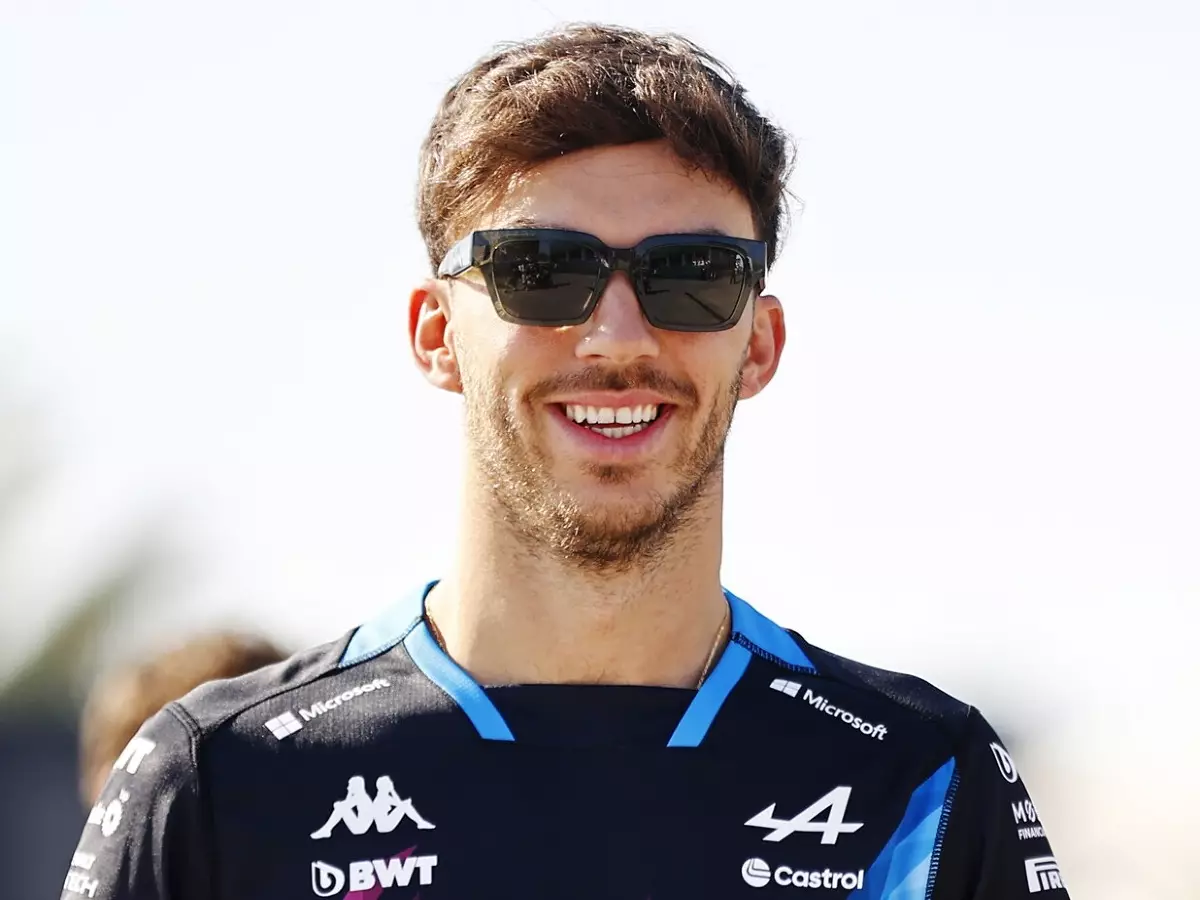 Foto zur News: Offiziell: Pierre Gasly bleibt Alpine-Fahrer in der Formel 1