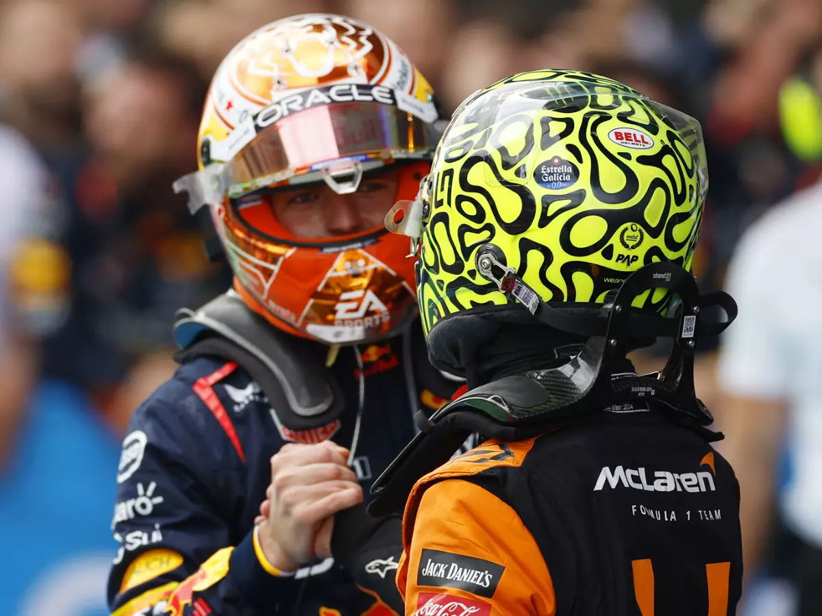 Max Verstappen, Lando Norris Foto zur News: "Zu kritischer" Norris auf der Suche nach letztem Prozent gegen Verstappen