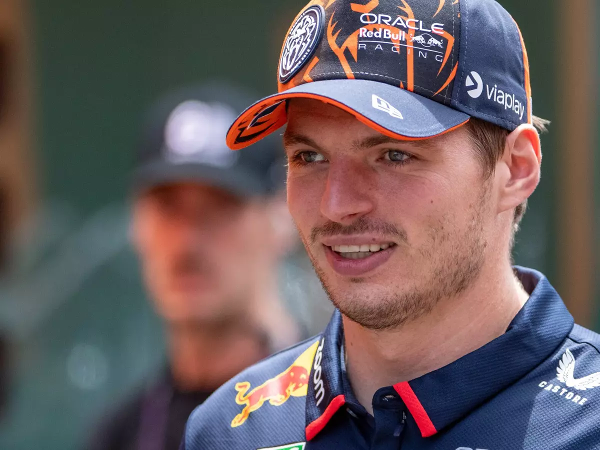Foto zur News: Max Verstappen: Keine Strafe für Verspätung in FIA-PK