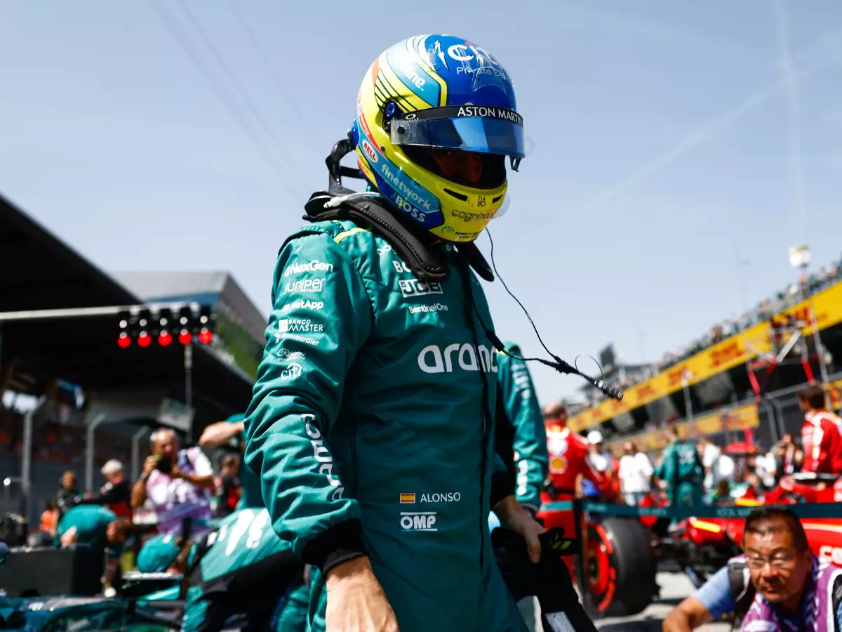 Foto zur News: Aston Martin fernab der Punkte - Alonso genervt: "Silverstone wird genauso"