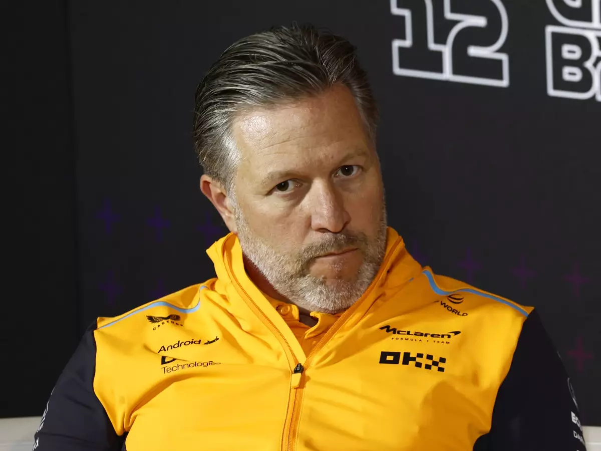 Zak Brown ist wenig begeistert vom Führungsstil und Umgangston bei Red Bull Foto zur News: "Mangel an Respekt": Brown watscht schroffes Red Bull ab, Wolff amüsiert's
