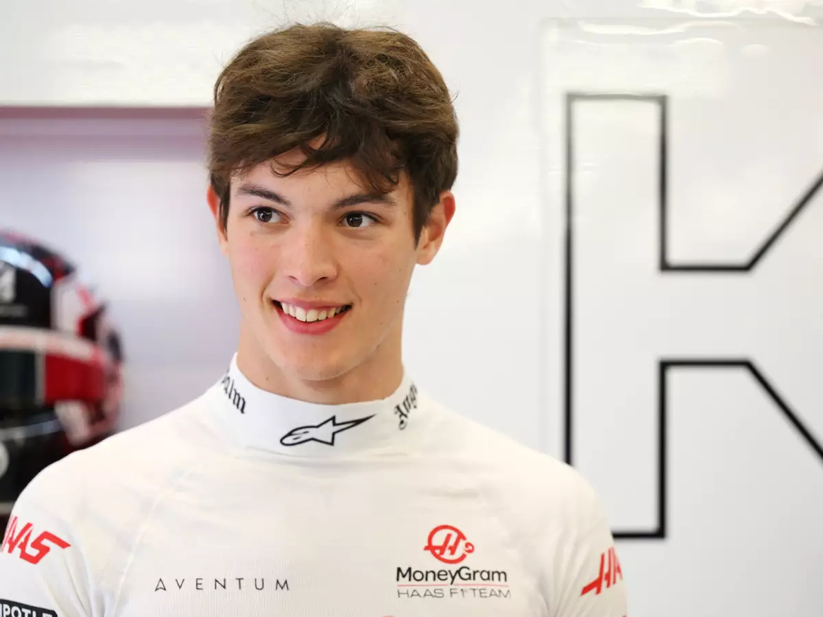Oliver Bearman (Haas) beim Training zum Formel-1-Rennen in Silverstone 2024 Foto zur News: Charles Leclerc: Ferrari-Unterstützung bei Formel-1-Debüt sehr hilfreich