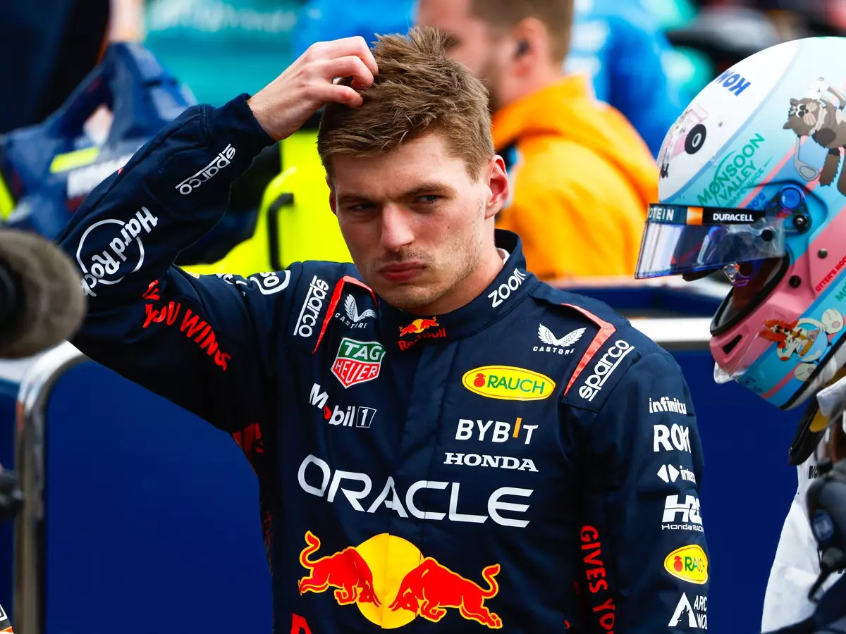 Alexander Albon, Max Verstappen Foto zur News: Max Verstappen vor Rennen in Silverstone: "Wer ist Zak Brown?"