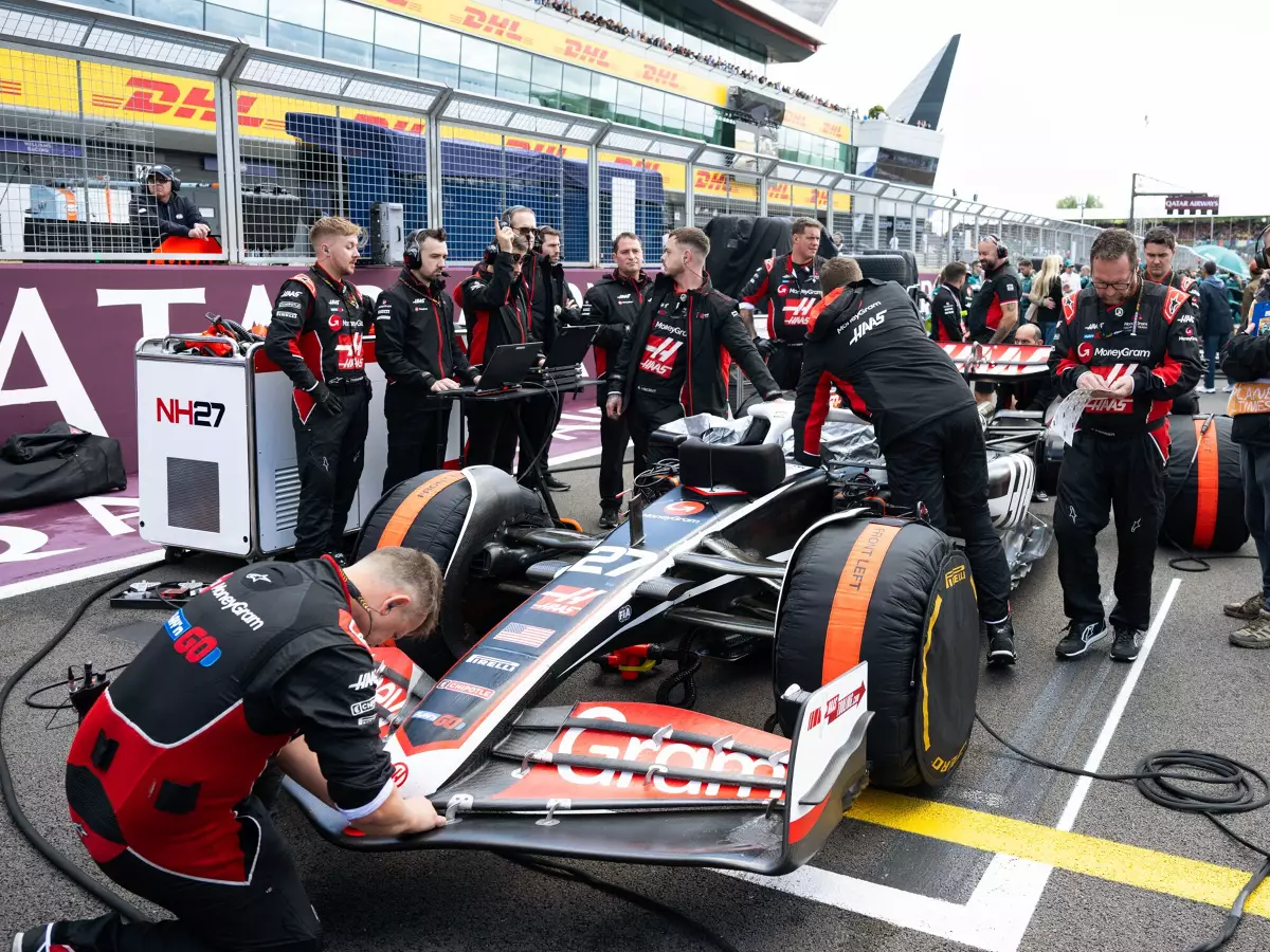 Nico Hülkenberg Foto zur News: Ayao Komatsu: Haas ist jetzt mit den gleichen Leuten wie davor erfolgreich