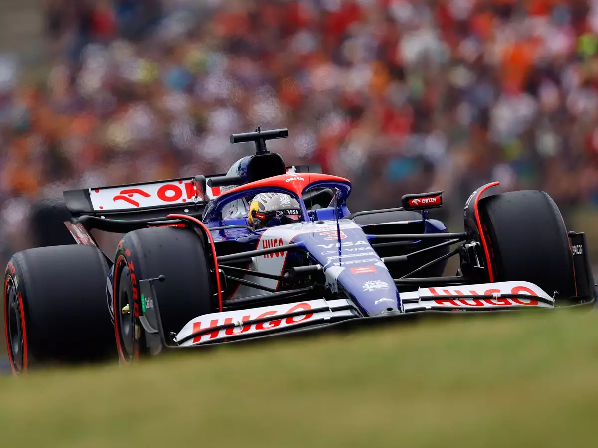 Daniel Ricciardo fährt um seine Zukunft - und zeigt in Budapest Leistung Foto zur News: Ricciardo: "Diese zwei Rennen könnten die wichtigsten meiner Karriere sein"
