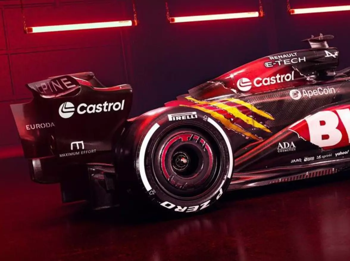 Alpine A524 im rot-schwarzen Sonderdesign für das Formel-1-Rennen in Belgien 2024 Foto zur News: Sonderdesign in Spa-Francorchamps: Alpine tritt in Rot-Schwarz an!