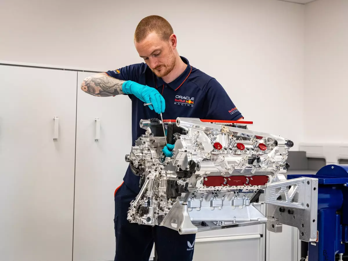 Red Bull baut für 2026 in Zusammenarbeit mit Ford seine eigenen Motoren Foto zur News: Hinter den Kulissen des Formel-1-Motorprojekts von Red Bull und Ford