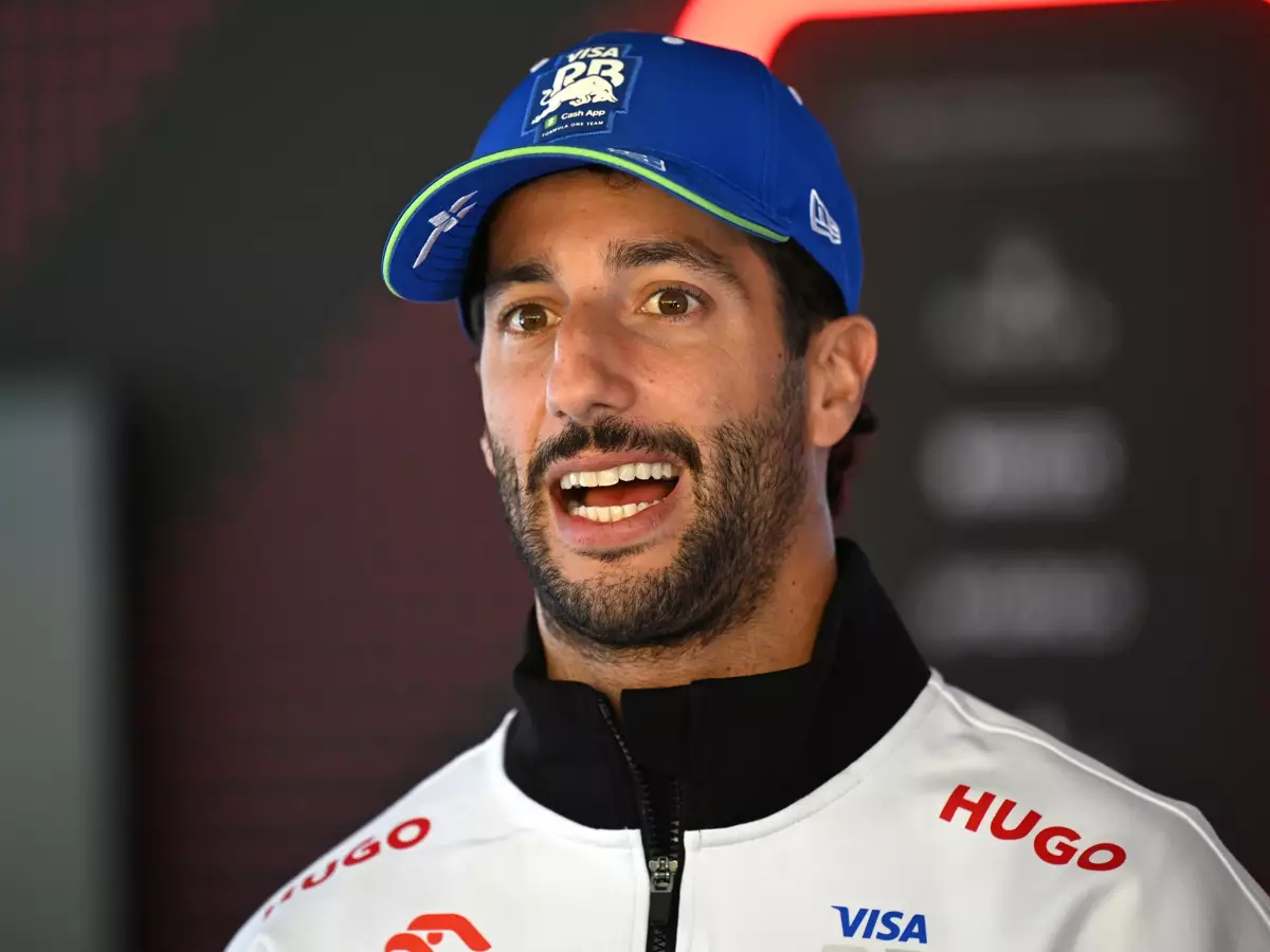 Die Luft wird dünner: Für Ricciardo geht's nun gegen Perez ums letzte Cockpit Foto zur News: Ricciardo kämpferisch trotz Lawson-Ansage: "Leistung mein bester Freund"