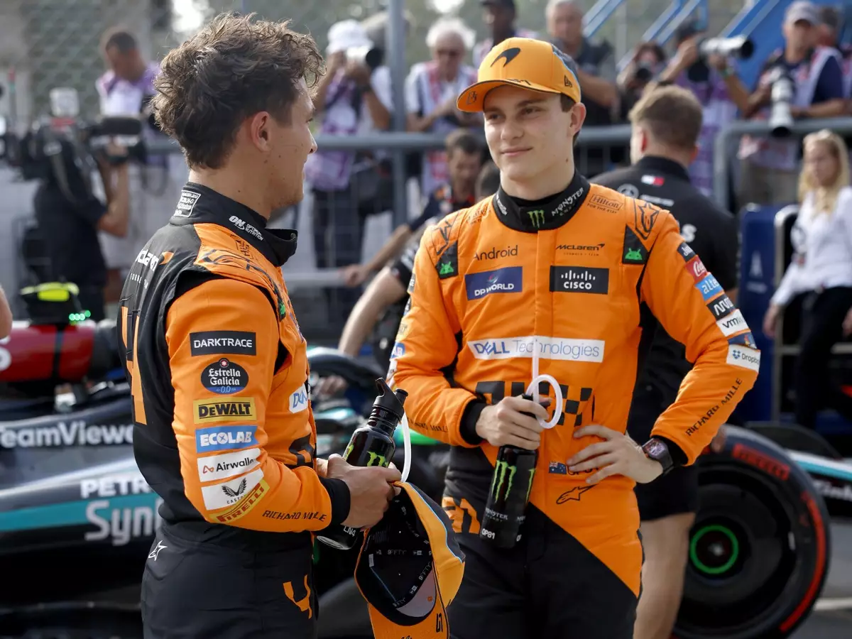 Lando Norris, Oscar Piastri Foto zur News: Meinung: McLarens Haltung hat Norris schon zu viele Punkte gekostet