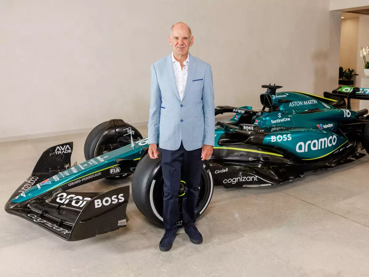 Adrian Newey schließt sich Aston Martin an Foto zur News: Offiziell: Formel-1-Designer Adrian Newey wechselt zu Aston Martin