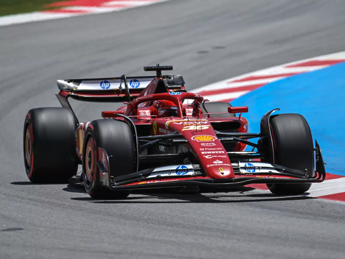 Charles Leclerc Foto zur News: Ferrari glaubt: Bouncing-Probleme mit neuen Updates gelöst