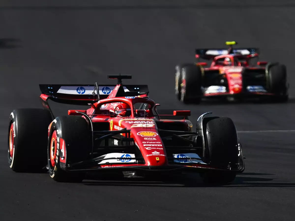 Charles Leclerc Foto zur News: Leclerc sieht Reifeprozess und mehr Stabilität bei Ferrari: "Ein großer Schritt"