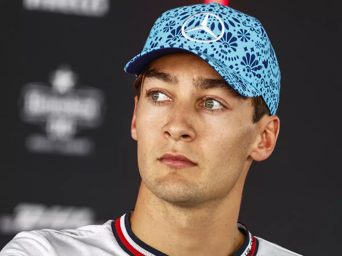 George Russell Foto zur News: George Russell: Verstappen-Manöver gegen Norris wie 2021 gegen Hamilton