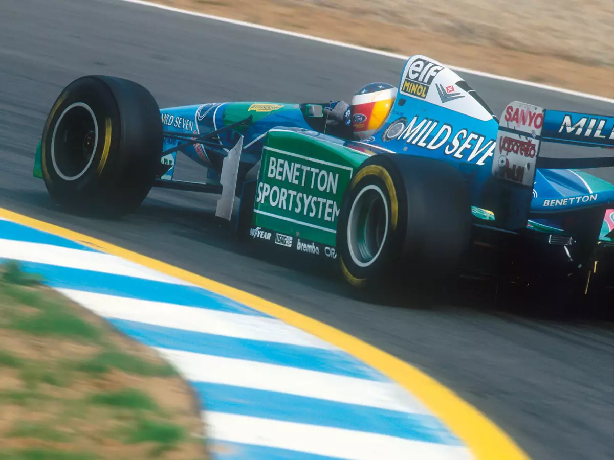 Michael Schumacher Foto zur News: Formel-1-Autos der 1990er-Jahre dürfen ab 2025 historische FIA-Rennen fahren