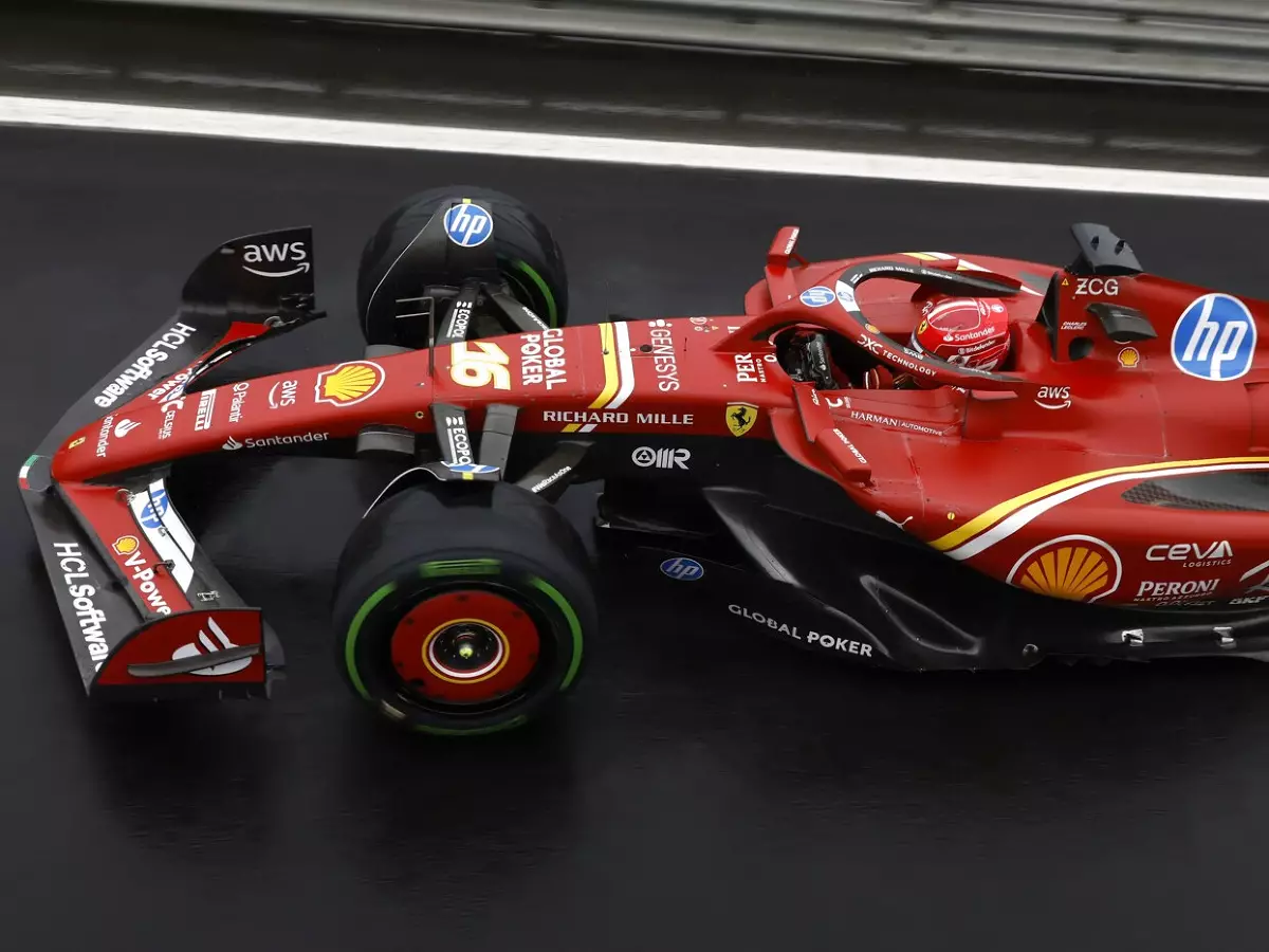 Charles Leclerc Foto zur News: Strecke liegt Ferrari, Kälte nicht: Leclerc und Sainz vor Las Vegas unentschlossen