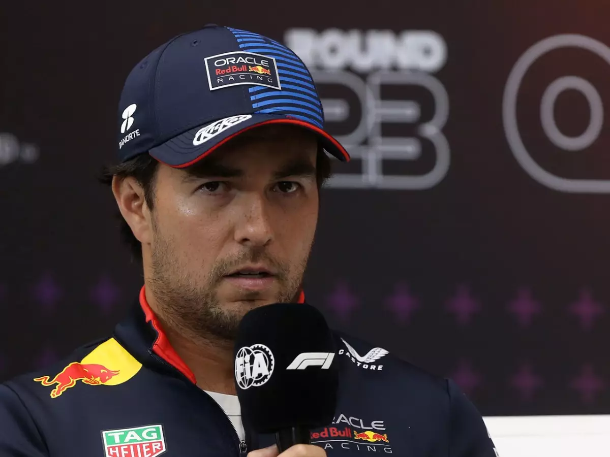 Sergio Perez Foto zur News: Perez pocht auf seinen Vertrag: Kommt's zum Rechtsstreit mit Red Bull?