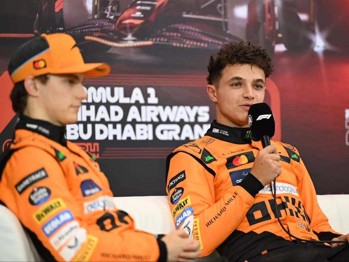 Oscar Piastri, Lando Norris Foto zur News: Lando Norris: "Stolz" drauf, McLaren trotz Angeboten treu geblieben zu sein