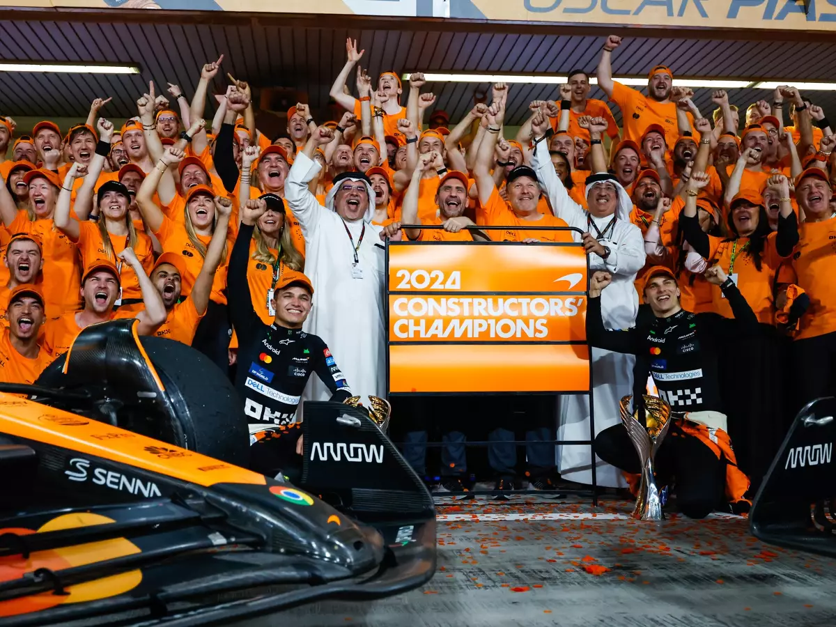 Lando Norris, Oscar Piastri Foto zur News: Der unausgesprochene Schlüsselfaktor hinter McLarens Titelgewinn 2024