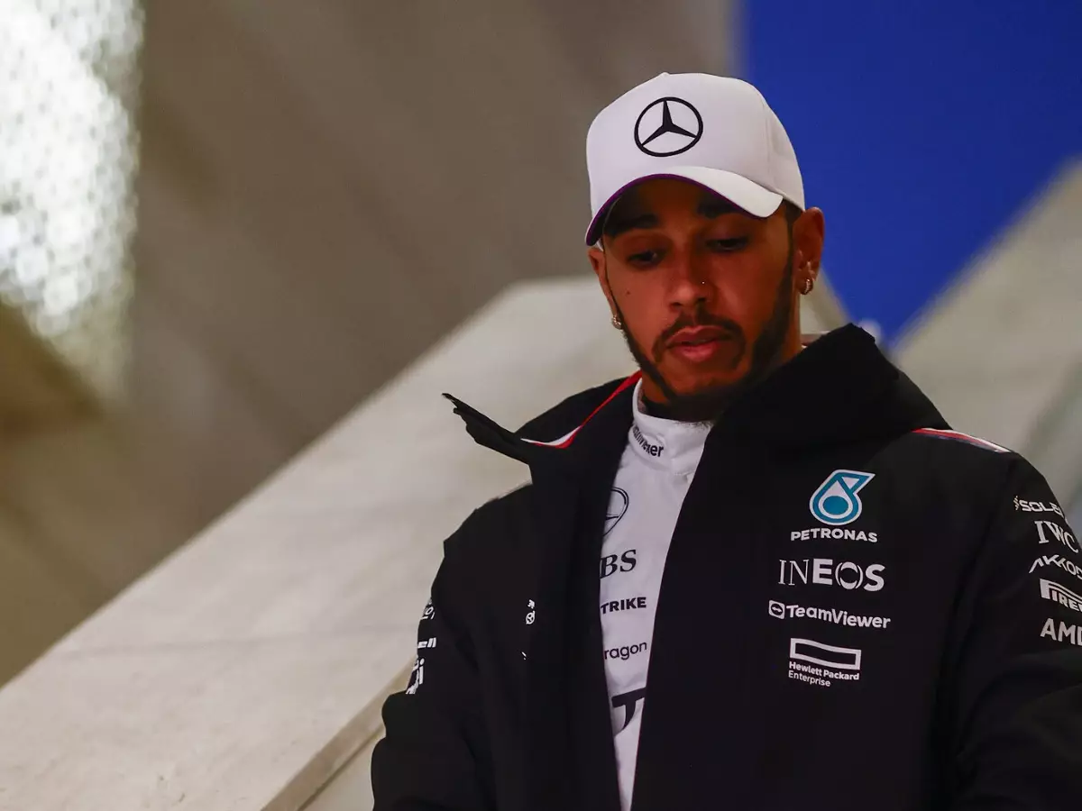Lewis Hamilton Foto zur News: Nicht mehr schnell genug? Formel-1-Legenden am Scheideweg