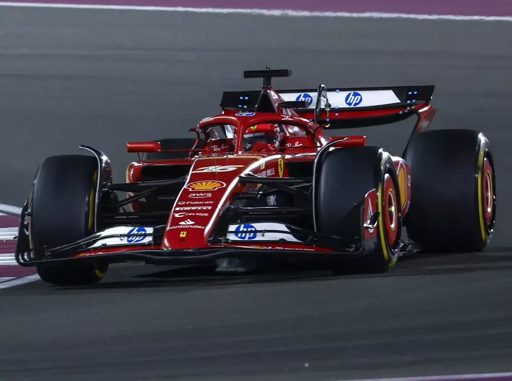 Charles Leclerc beim Formel-1-Rennen in Katar 2024 Foto zur News: Vasseur: "Flexi-Wings" könnten Ferrari 2024 den Titel gekostet haben