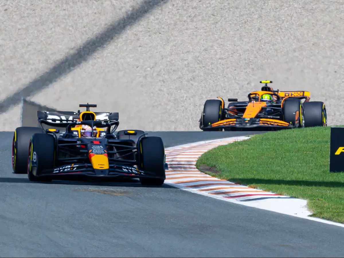 Max Verstappen und Lando Norris beim Formel-1-Rennen in Zandvoort 2024 Foto zur News: Mehr Entwicklungszeit für Red Bull: "Geht nicht unbedingt um Quantität"
