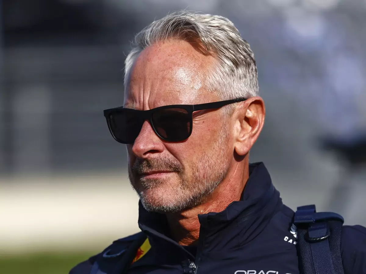 Red-Bull-Sportdirektor Jonathan Wheatley im Formel-1-Fahrerlager Foto zur News: Red Bull: Wheatley darf früher gehen, Courtenay vorerst nicht