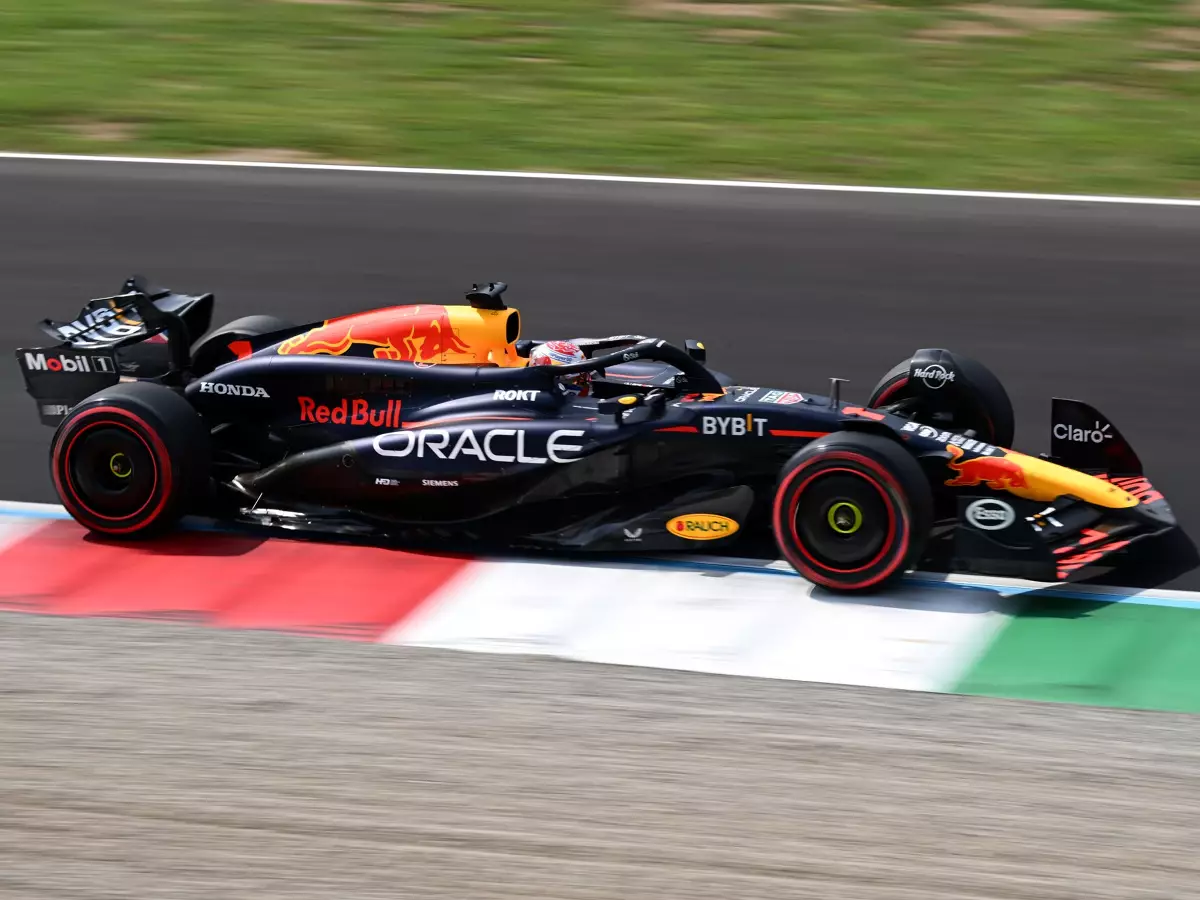 Max Verstappen beim Formel-1-Rennen in Monza 2024 Foto zur News: Red Bull: Warum das schwache Monza-Wochenende "sehr positiv" war