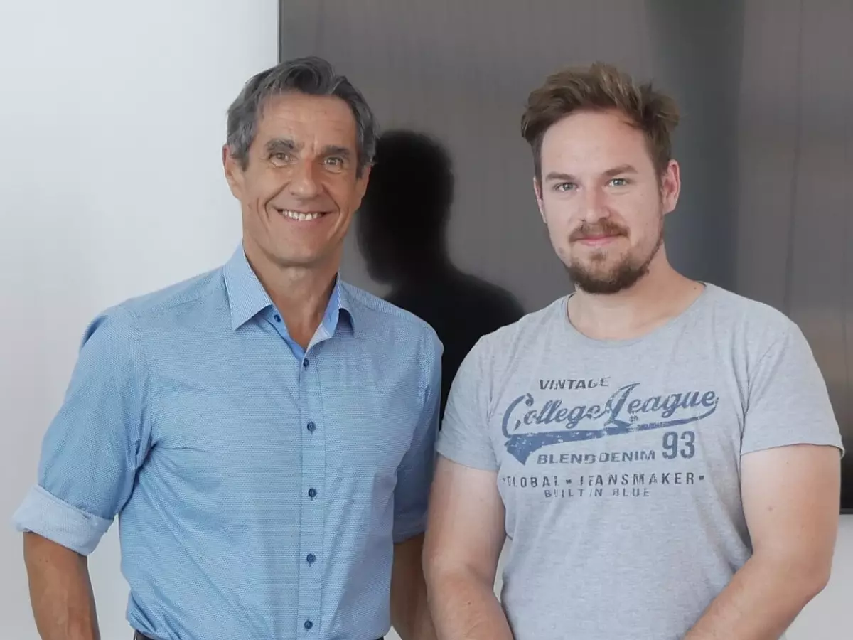Raul und Niels Junker von Allengra Foto zur News: Irre Erfolgsstory: Dieser Formel1.de-Artikel brachte Allengra in die Formel 1!
