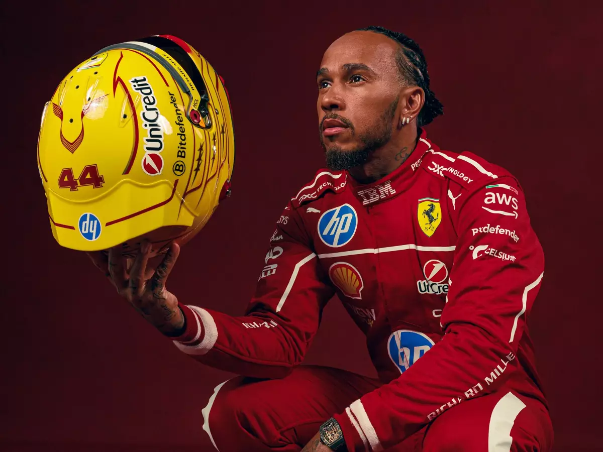 Lewis Hamilton Foto zur News: Lewis im Land der Götter: Hamilton lernt für Ferrari Italienisch