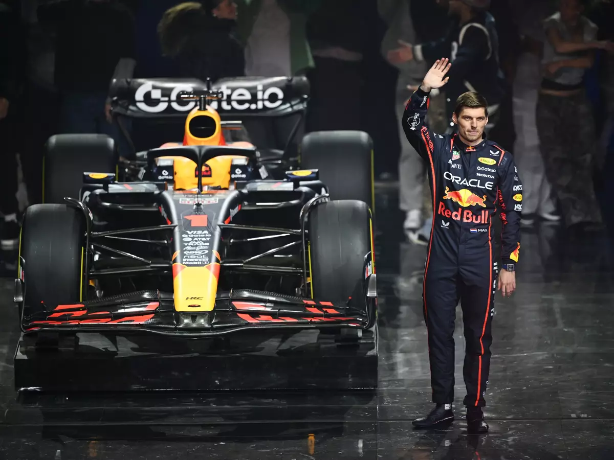 Max Verstappen Foto zur News: Nach Buhrufen beim F1-Launch: Jetzt droht Verstappen mit England-Boykott!