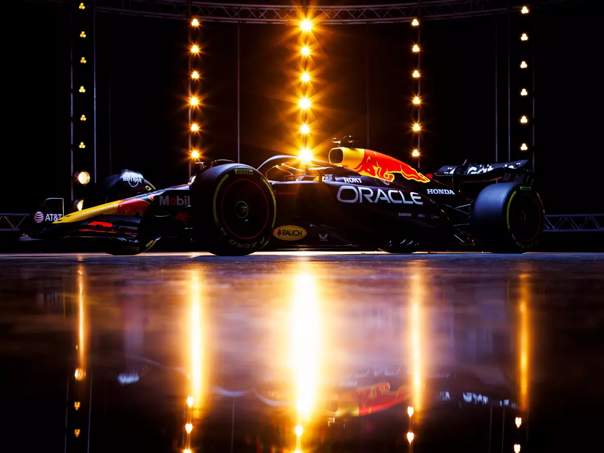 Foto zur News: Erste Studiofotos #AND# Roll-out: Red Bull zeigt den neuen RB21!