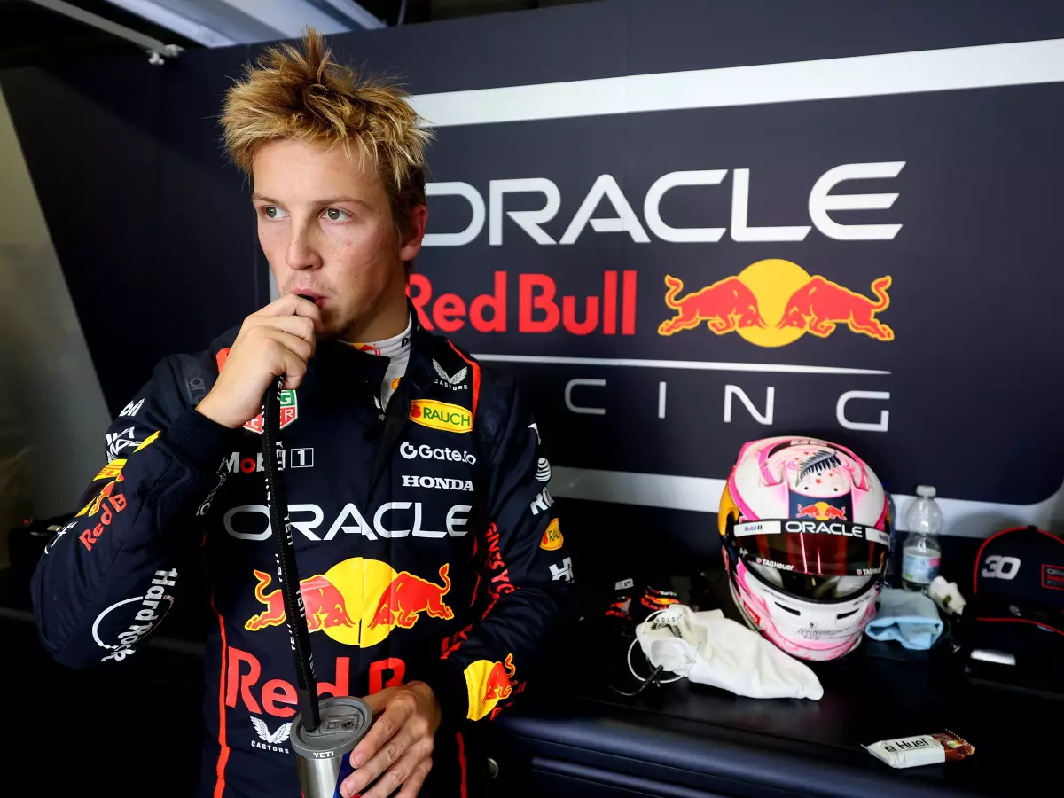 Foto zur News: Mark Webber: Lawson-Form war "nicht tragbar" für Red Bull