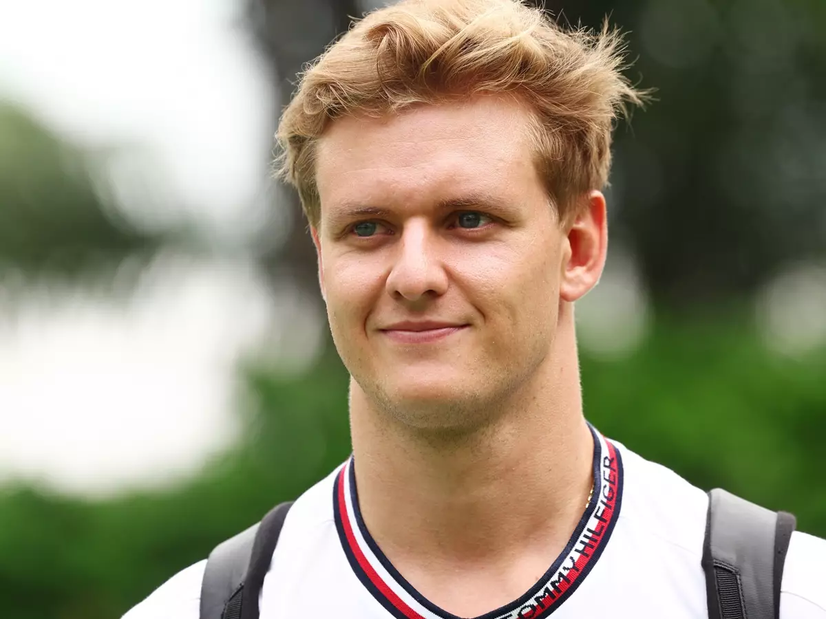 Foto zur News: Mika Häkkinen: Mick muss nur mit den richtigen Leuten reden