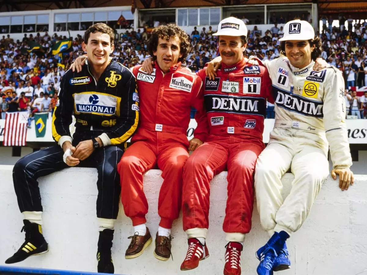 Legenden auf der Mauer: Senna, Prost, Mansell und Piquet im Jahr 1986 Foto zur News: Alain Prost: Meine Karriere war nicht nur Senna!