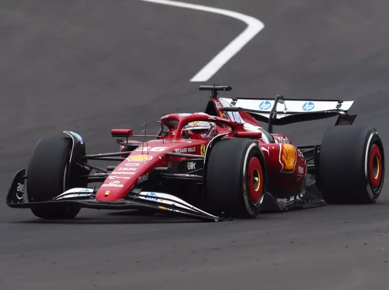 Foto zur News: FIA erklärt: Darum greifen die neuen Frontflügel-Tests erst ab Barcelona