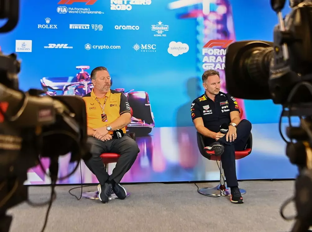 Zak Brown, Christian Horner Foto zur News: Brown: Haben "Destabilisierung" Red Bulls durch Horner-Skandal ausgenutzt