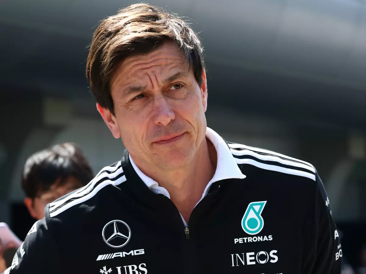 Foto zur News: Toto Wolff: Genau richtig, dass die V10-Diskussion erstmal auf Eis liegt