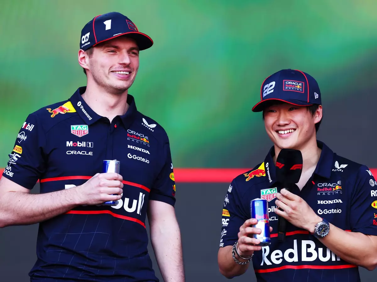 Foto zur News: Yuki Tsunoda: "Nur die Erfahrung trennt mich von Max Verstappen"