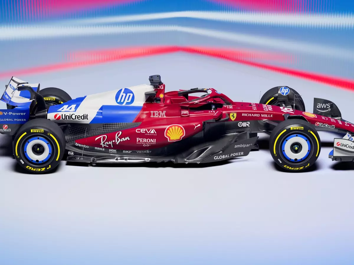 Foto zur News: Sonderlackierung für Titelsponsor: "Blauer" Ferrari in Miami