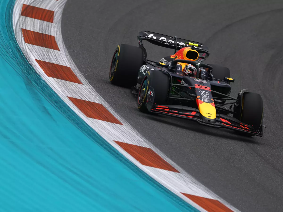 Foto zur News: Nach SQ1-Aus in Miami: Helmut Marko nimmt Yuki Tsunoda in Schutz