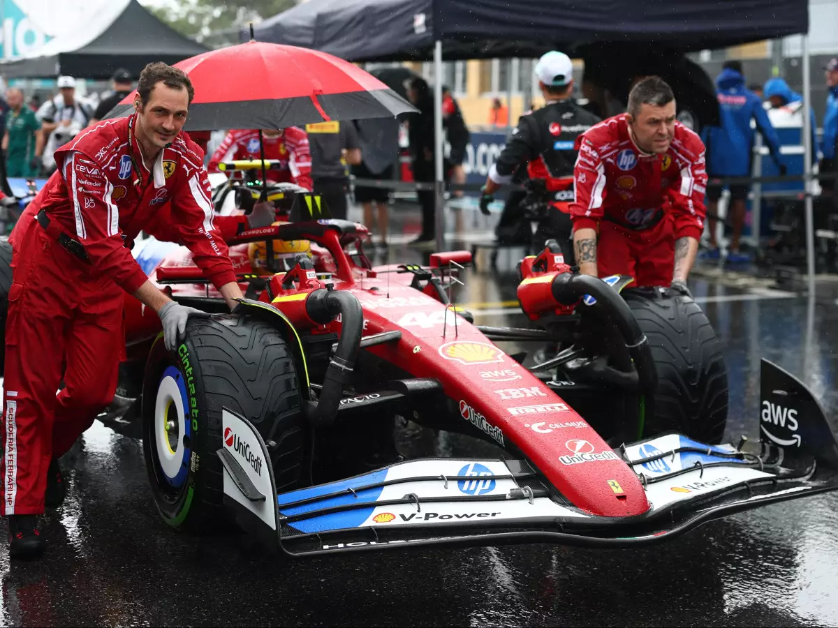 Lewis Hamilton zeigte im Regen eine starke Leistung, im Trockenen weniger Foto zur News: Hamilton in Miami im Wechselbad der Gefühle: Erst Dritter, dann Q3 verpasst
