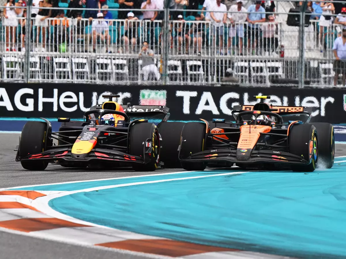 Miami offenbarte erneut Lando Norris' Zweikampfschwäche: Gegen Max Verstappen kaum gewachsen Foto zur News: Norris nach Miami-Duell: Verstappen fährt "nicht sehr smart"