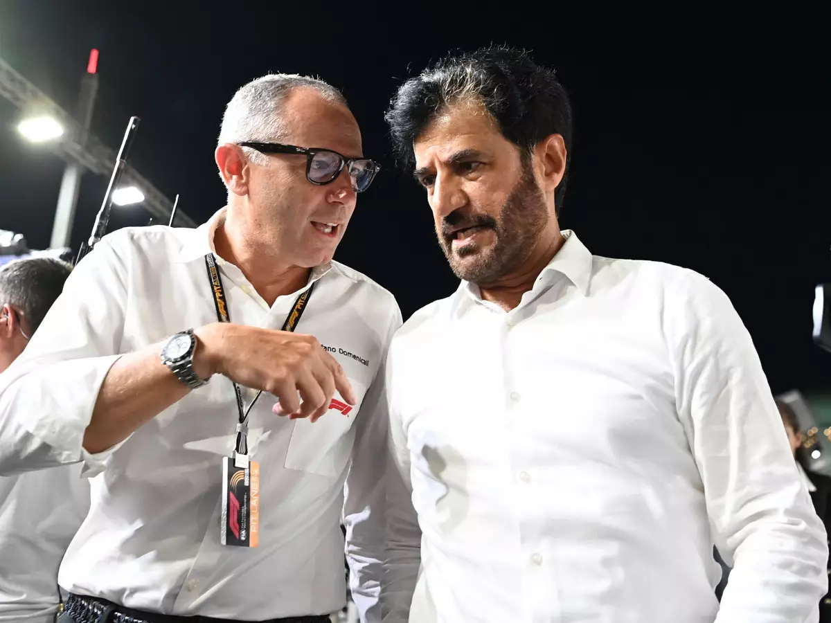 Stefano Domenicali, Mohammed bin Sulayem Foto zur News: Darauf kommt es für Sainz an: So laufen die Präsidentschaftswahlen der FIA ab