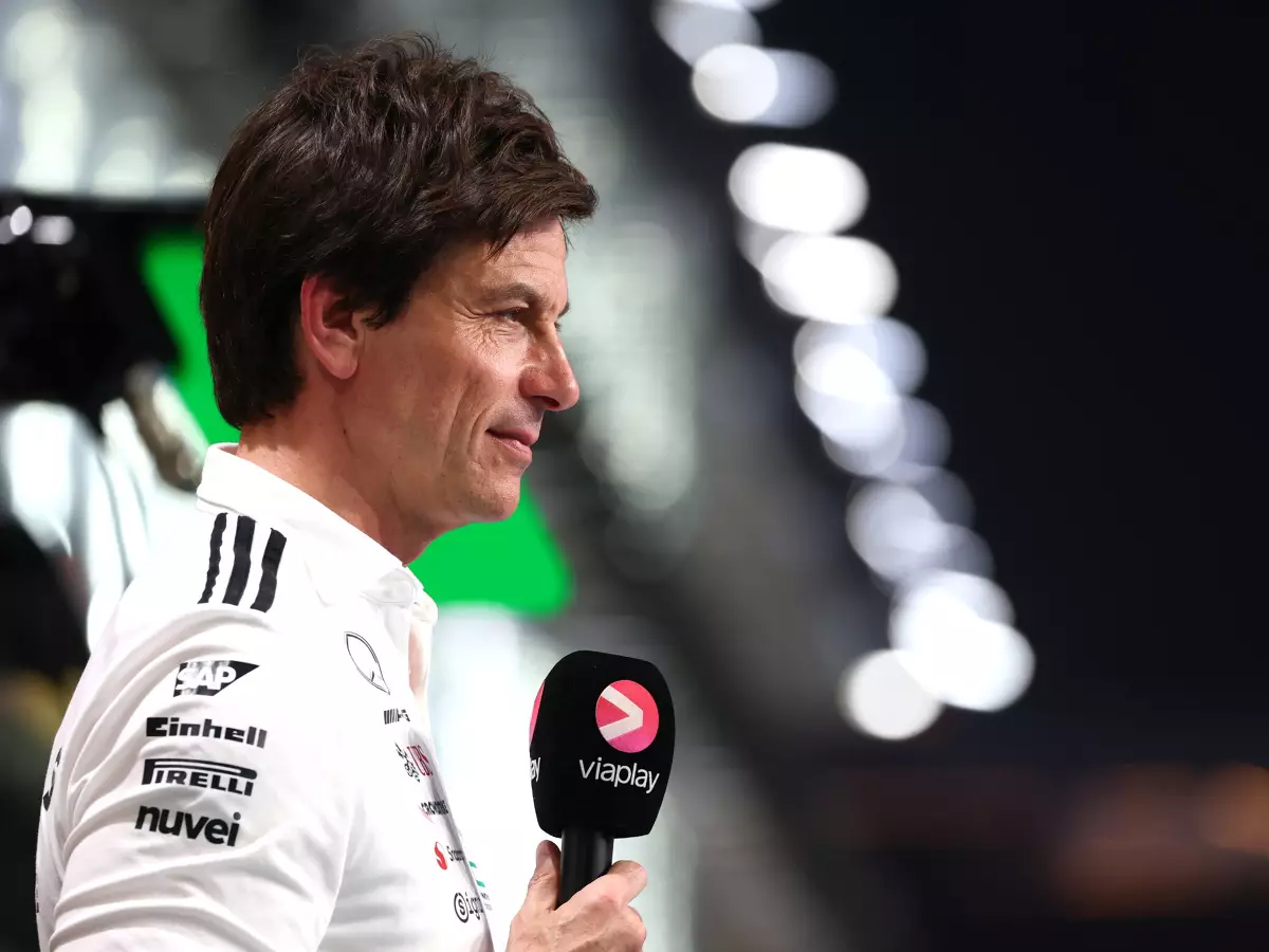 Foto zur News: Toto Wolff: Glaube nicht, dass der McLaren illegal ist