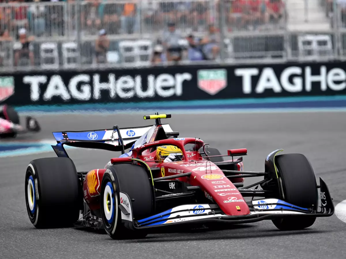 Foto zur News: Lewis Hamilton: Bockiger Ferrari braucht ein breiteres Arbeitsfenster